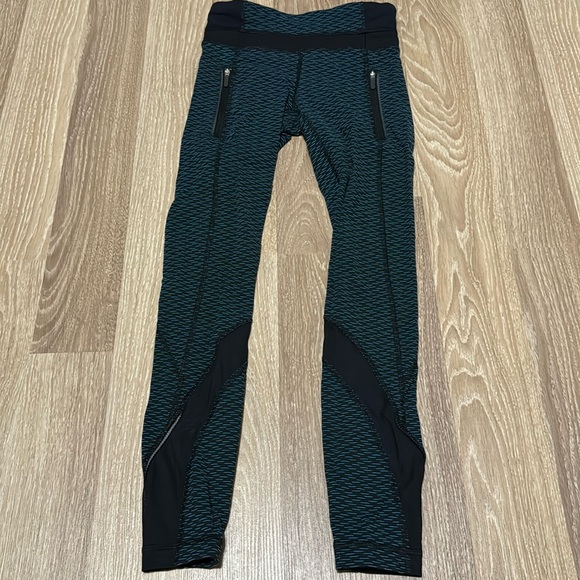 Lululemon leggings | Size 2 - Picture 1 of 2